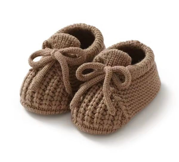 Knitted shoes