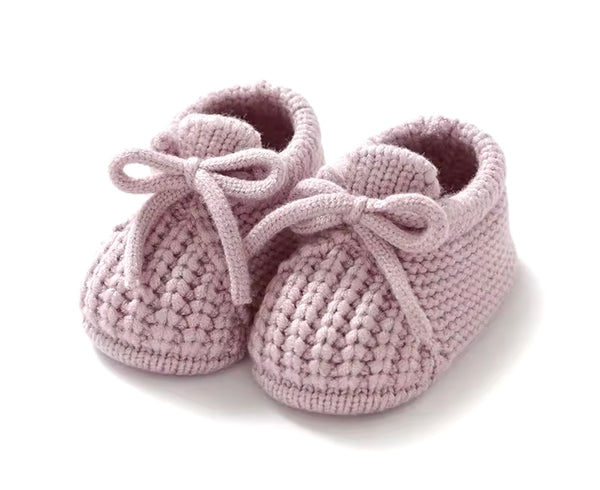 Knitted shoes