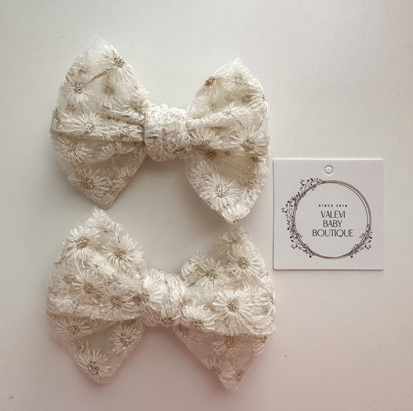 Hand made bows set of 2