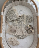 Melanie set