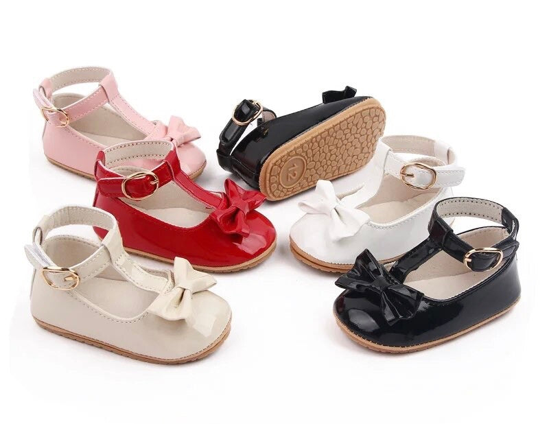 Aurora crib shoes