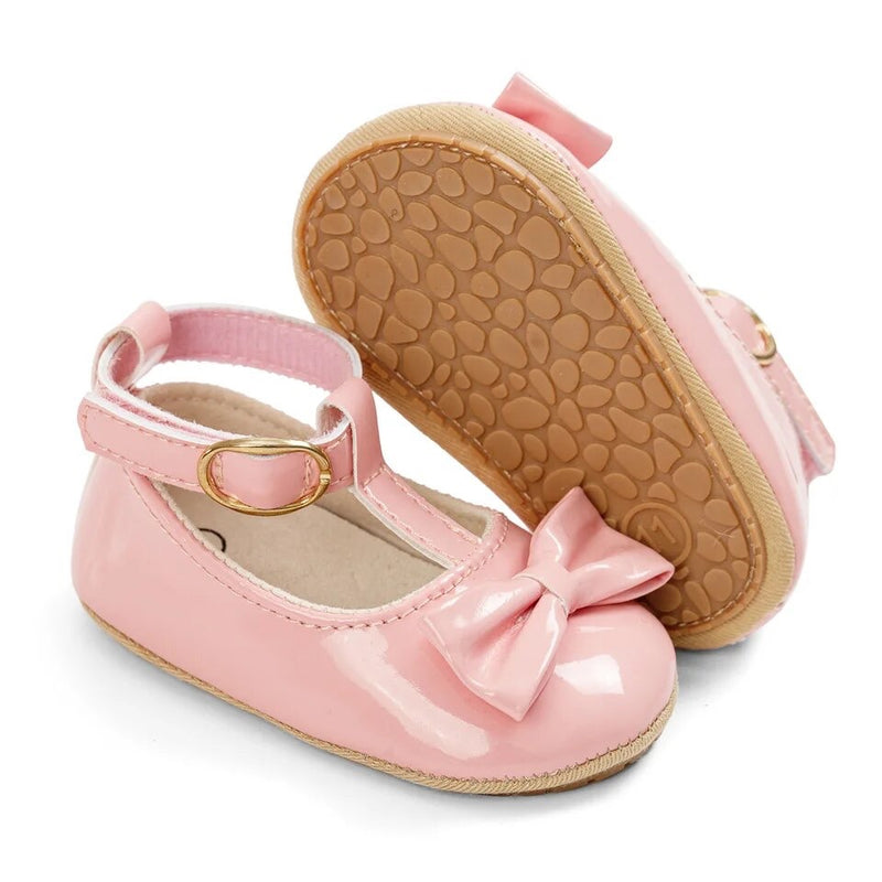 Aurora crib shoes
