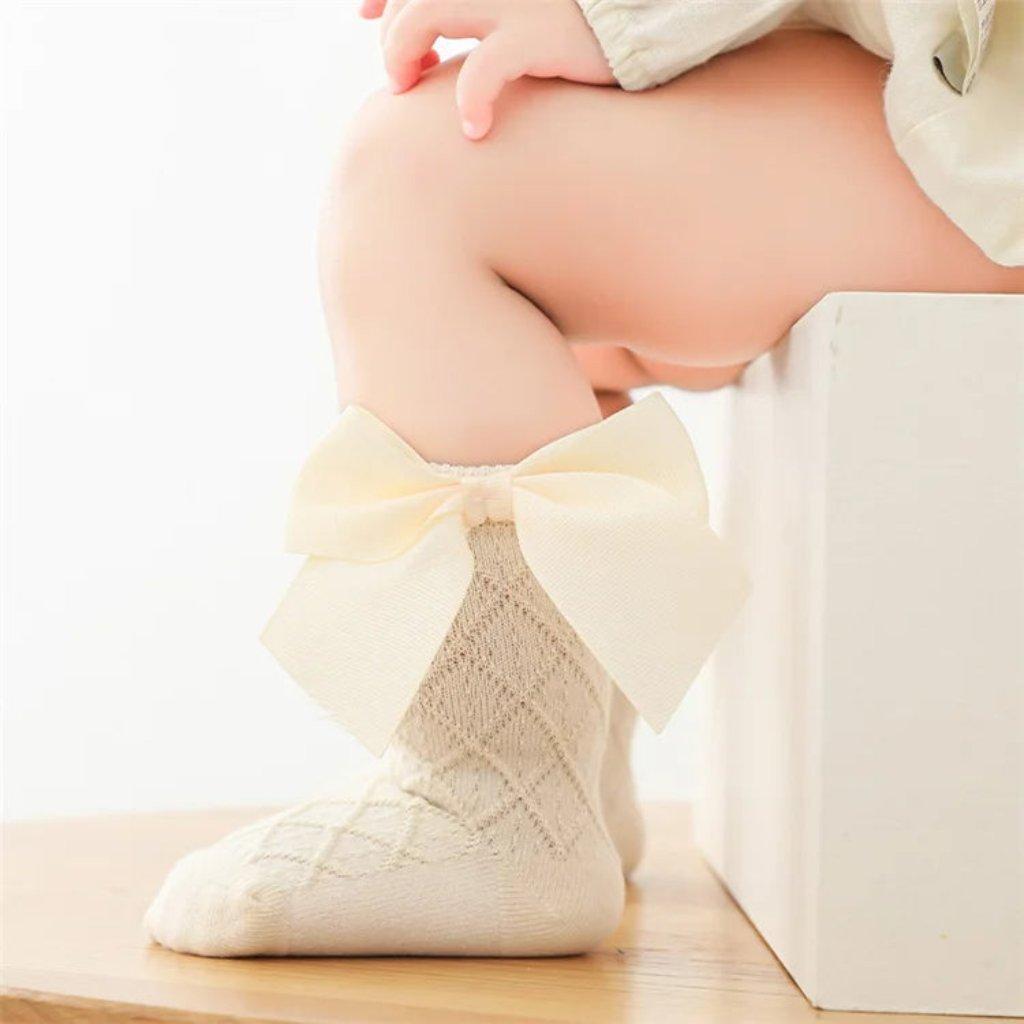 SOCKS WITH BOWS
