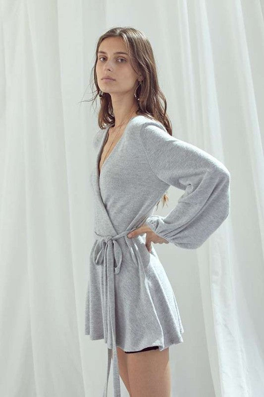 LONG BUBBLE SLEEVE WRAP TUNIC