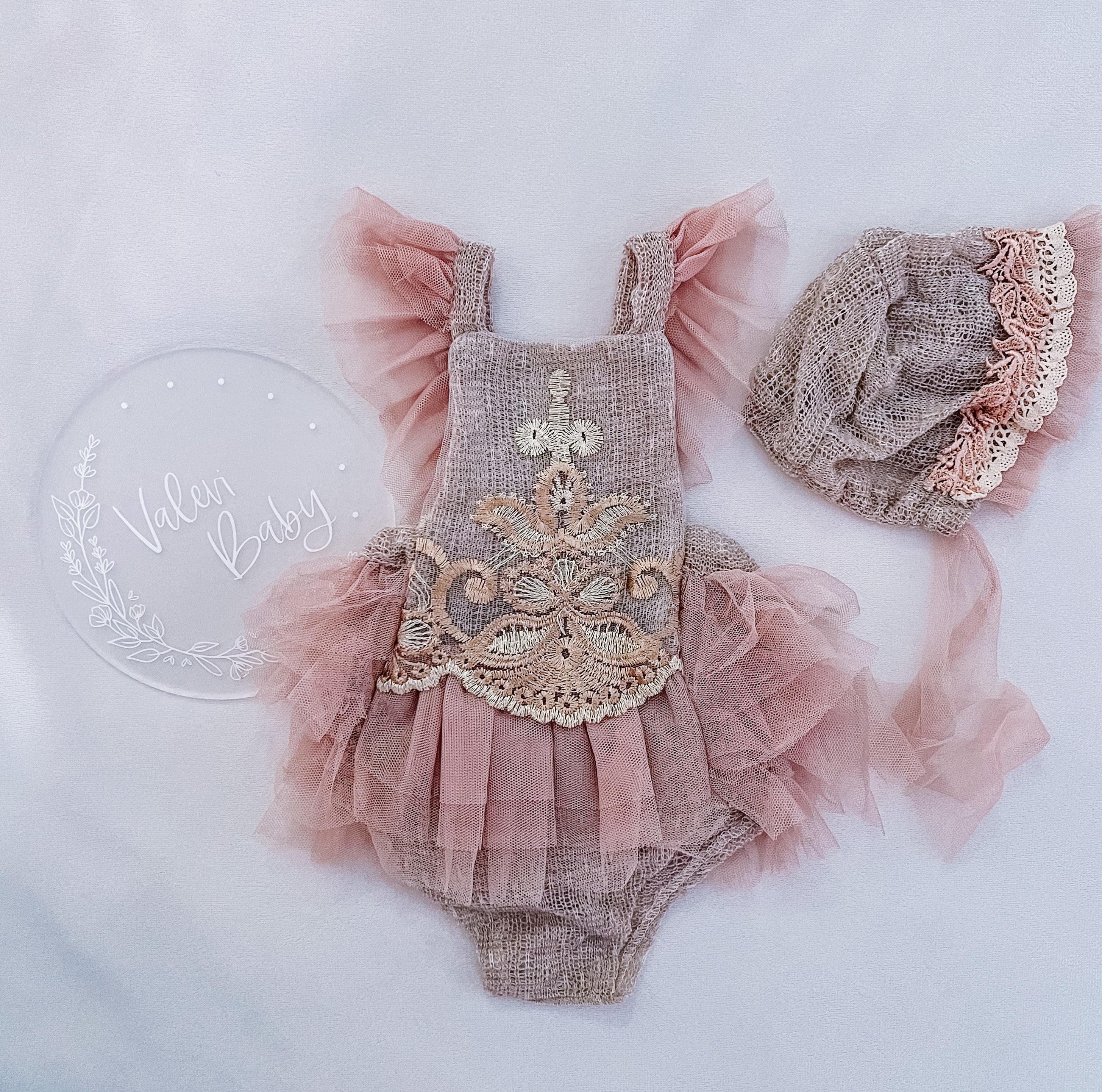 Ava newborn set