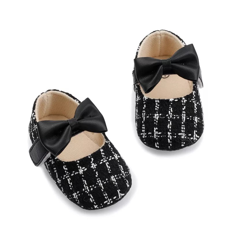 Leah crib shoes