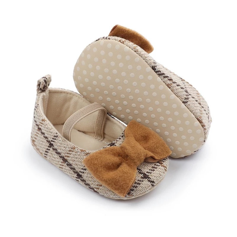 Plaid crib shoes