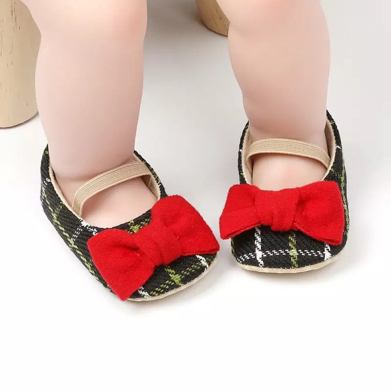 Plaid crib shoes