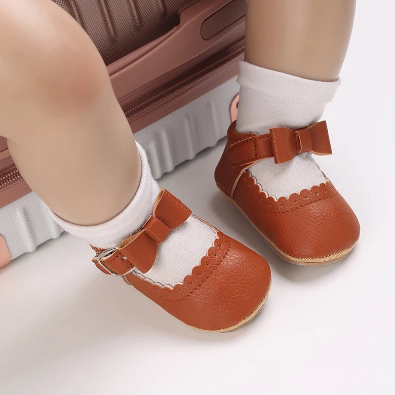 Ellie crib shoes